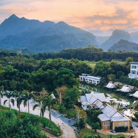 Nang Non Camping Ville นางนอนแค้มป์ปิ้งวิลล์ Mae Sai Exterior photo